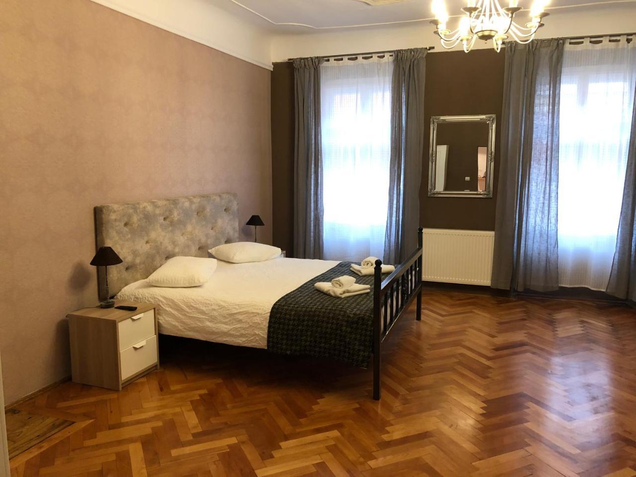 Poet Pastior Residence Сібіу Екстер'єр фото